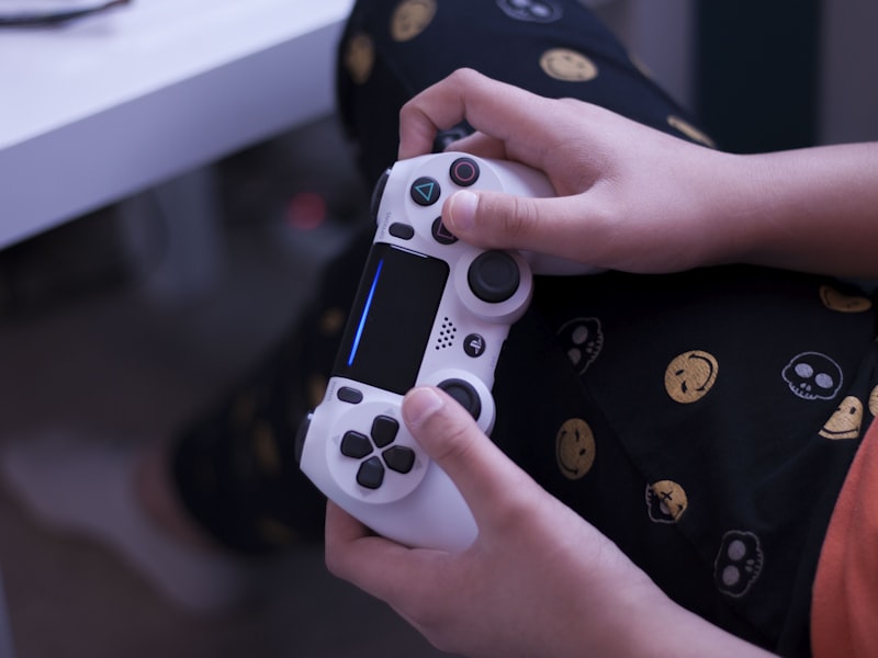 Player studying a strategy map